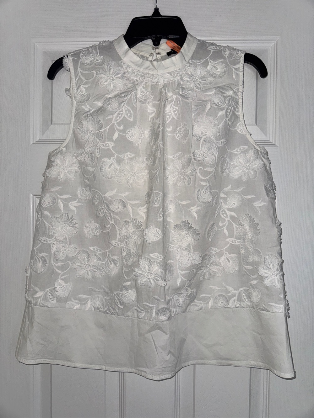 Ann Taylor White Floral Embroidered Top